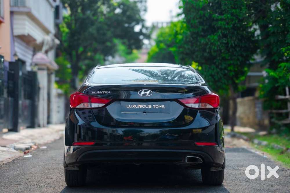 Hyundai Elantra 1.6 S, 2015, Petrol