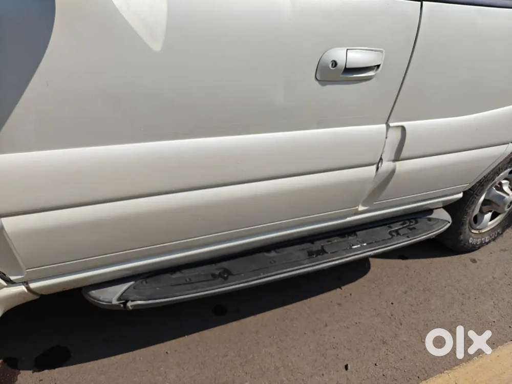 Tata Safari  2013