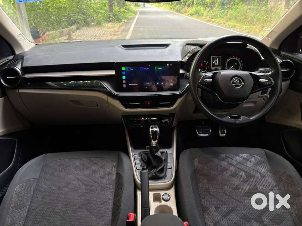 Skoda Slavia Style 1.0l Tsi At, 2025, Petrol