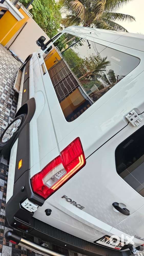 Force Motors Trax Cruiser 12 Str Ac, 2024, Diesel