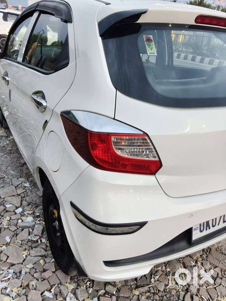 Tata Tiago 1.2 Revotron Xt (o), 2021, Petrol