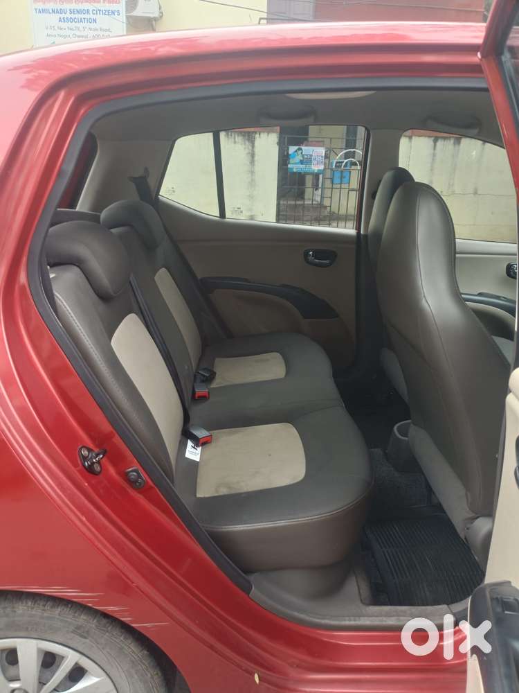 Hyundai I10 Sportz At, 2013, Petrol