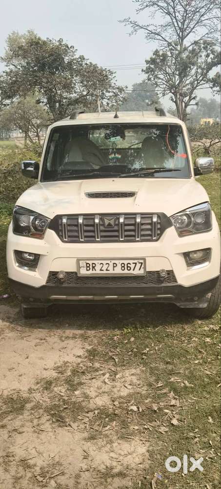Mahindra Scorpio S10 22 Mhawk White Color With 5 Year Engine Warranty
