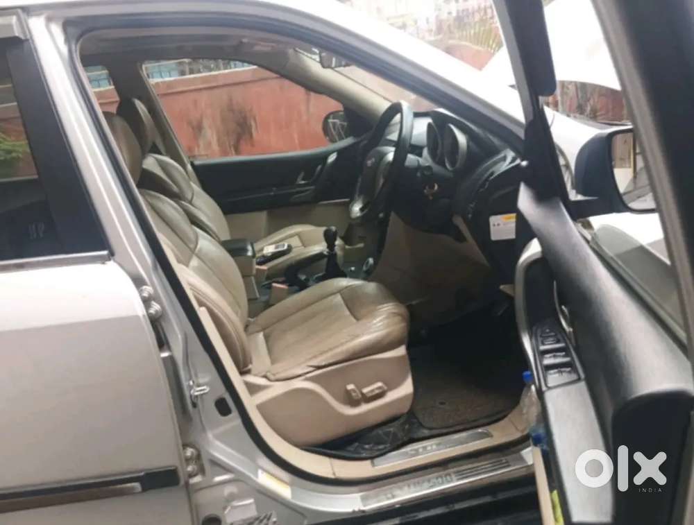 Mahindra Xuv500 2017 Diesel 57000 Km Driven