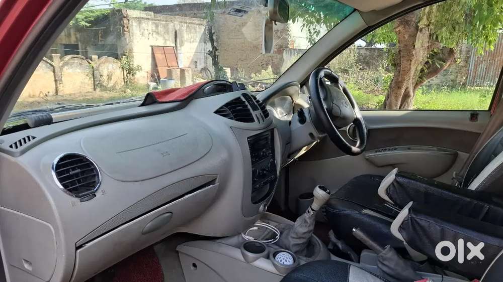 Mahindra Quanto C8 Top Model - Mint Condition - 21+ Mileage