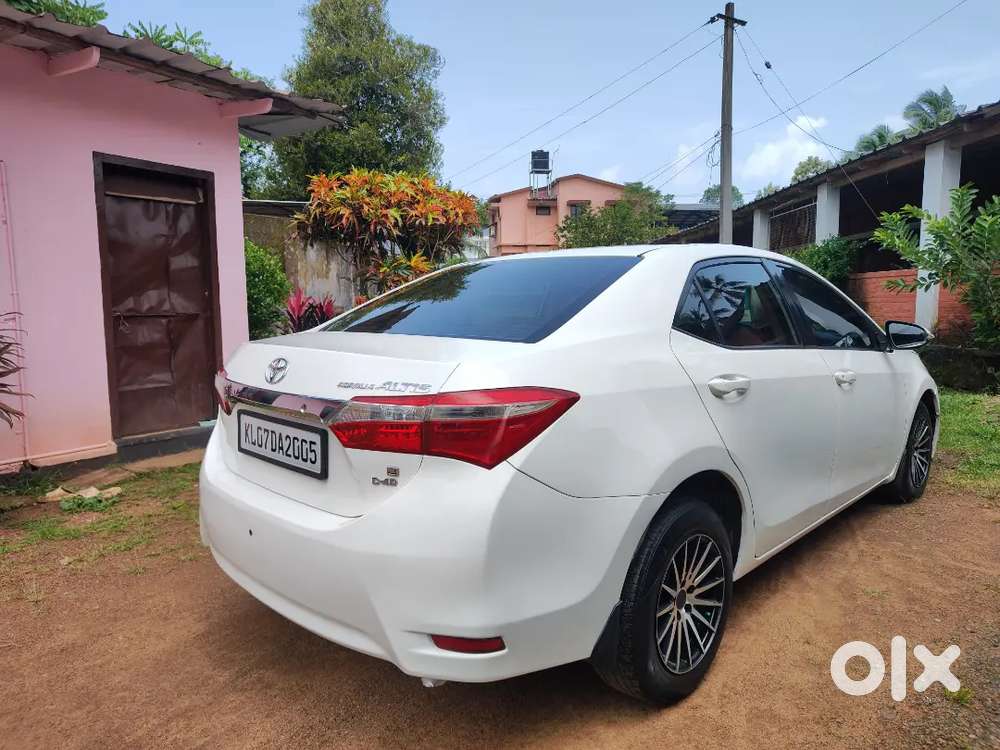 Toyota Corolla Altis 2015 Diesel 89000 Km Driven