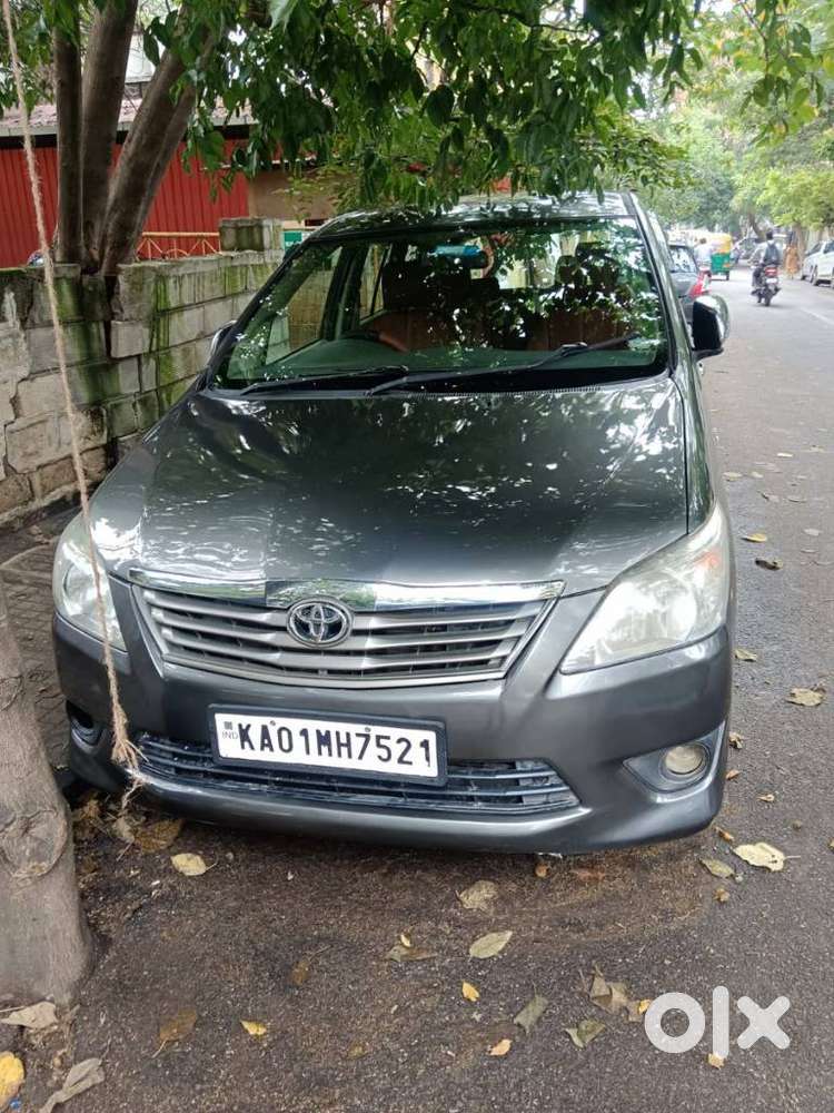 Toyota Innova 2.5 G (diesel) 8 Seater, 2012, Diesel