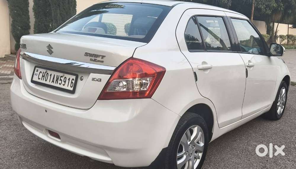 Maruti Suzuki Dzire 1.2 Zxi, 2012, Petrol