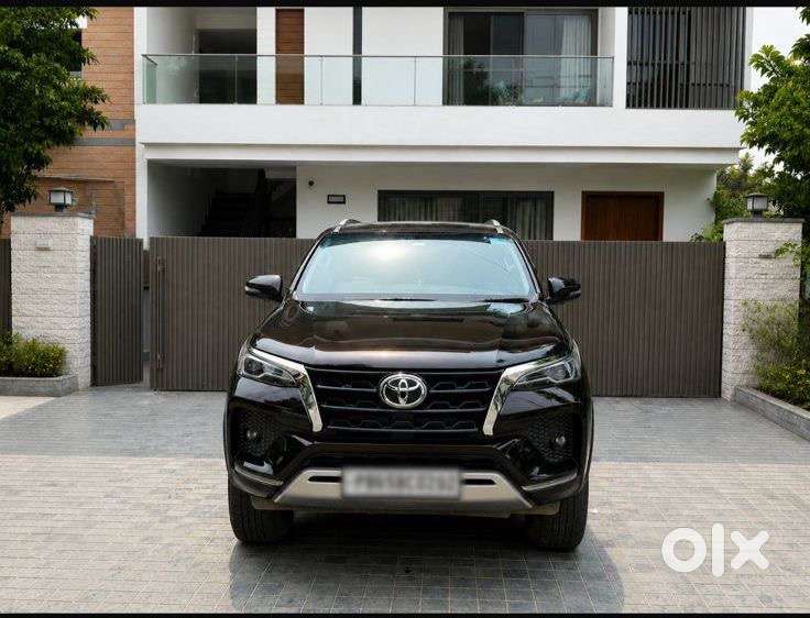 Toyota Fortuner 2022 Diesel Well Maintained