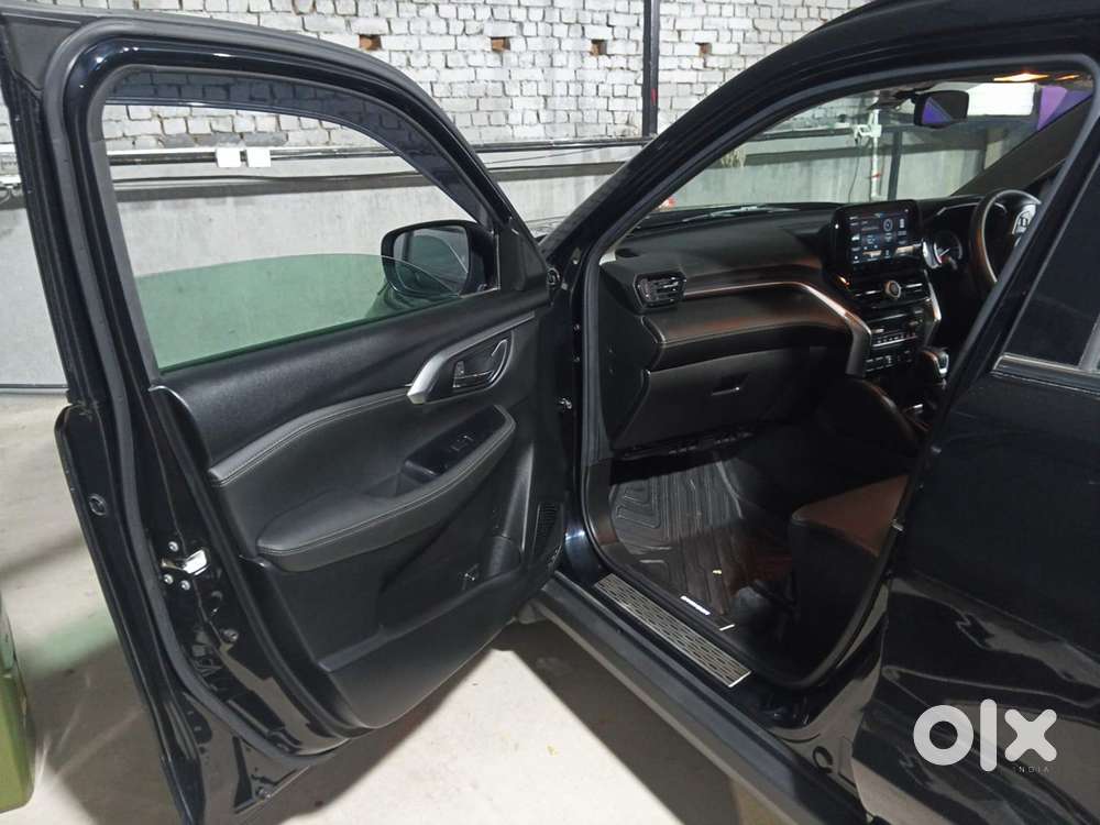 Toyota Urban Cruiser Hyryder 1.5 V Neo Drive At, 2024, Petrol