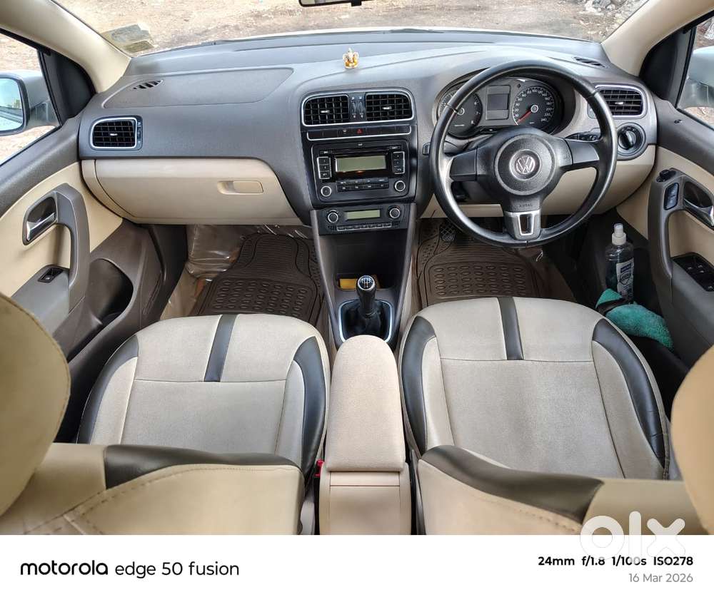 Volkswagen Vento 2010-2013 Petrol Highline, 2011, Petrol