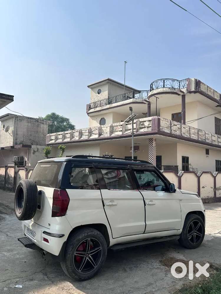 Mahindra Tuv 300 2016 Diesel 91000 Km Driven No 2  Key Available