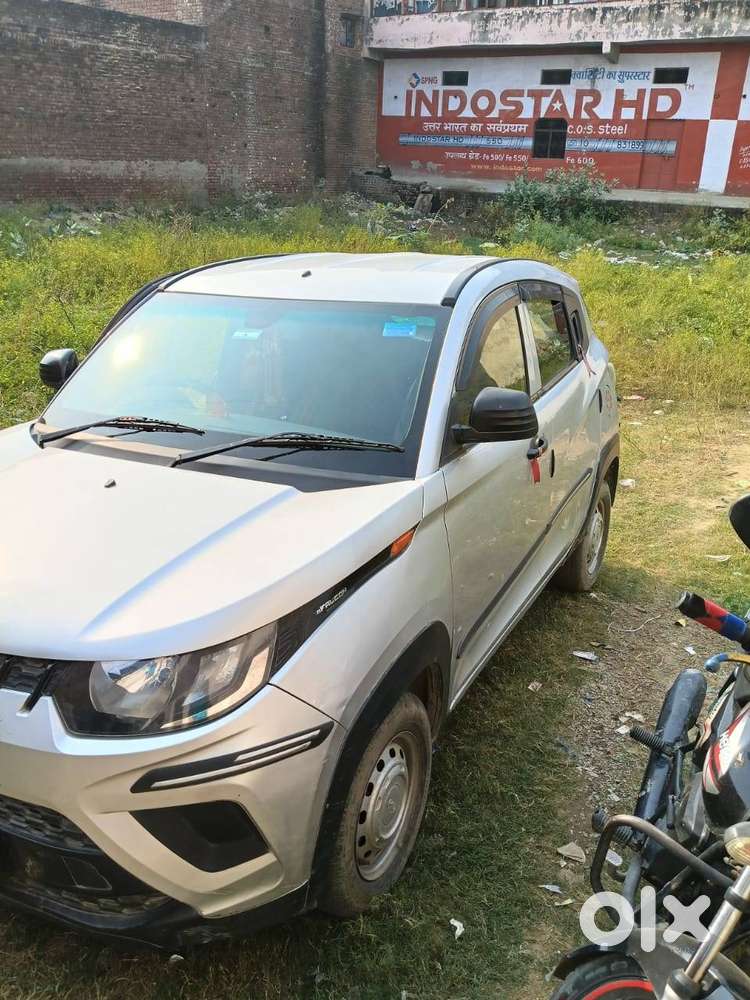 Mahindra Kuv 100