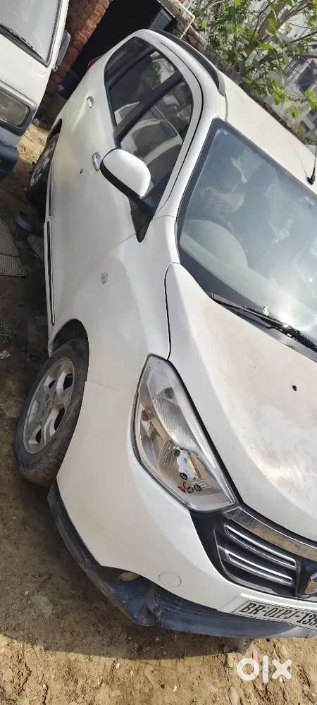 Renault Lodgy 9 Seater Ertiga Ke Look Ka Hai