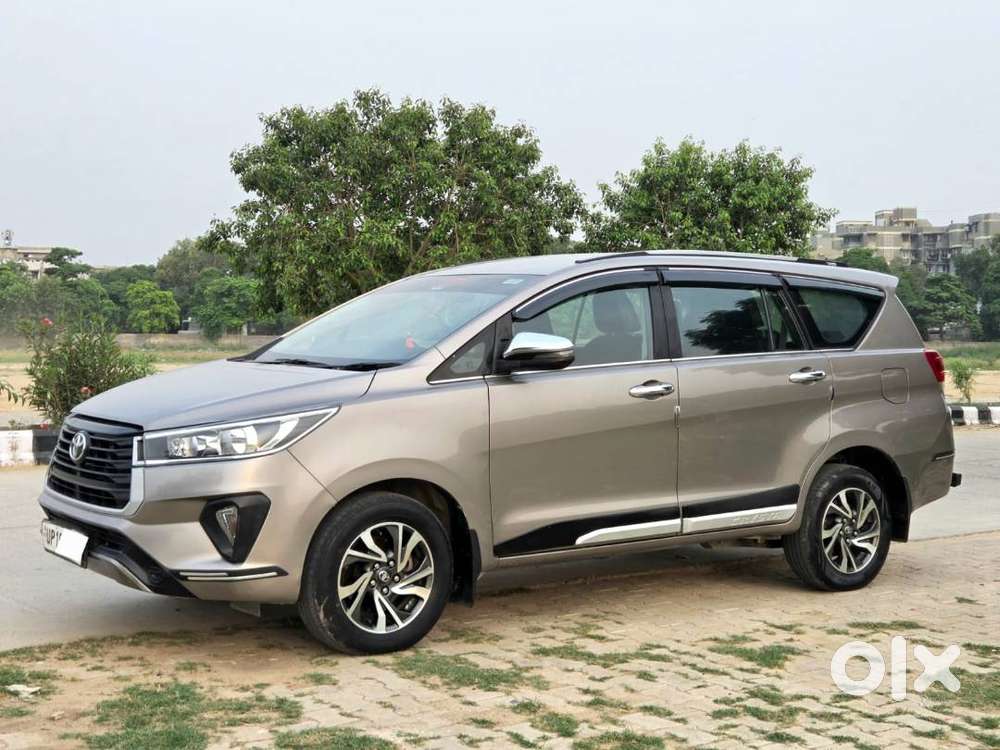 Innova Crysta 2022 79,000km Diesel