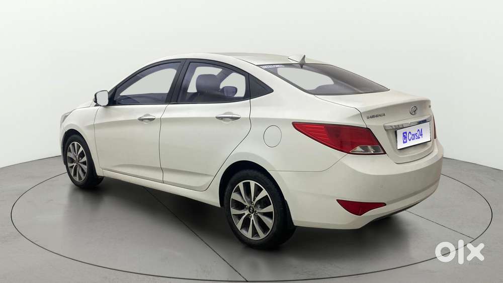Hyundai Verna 1.6 Vtvt Sx, 2016, Petrol