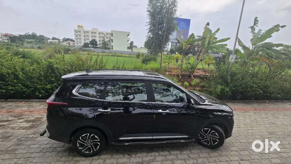 Kia Carens Luxury Plus Diesel Imt - Top End