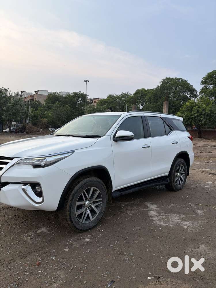 Toyota Fortuner 2.8 At Celebratory Edition, 2019, Diesel