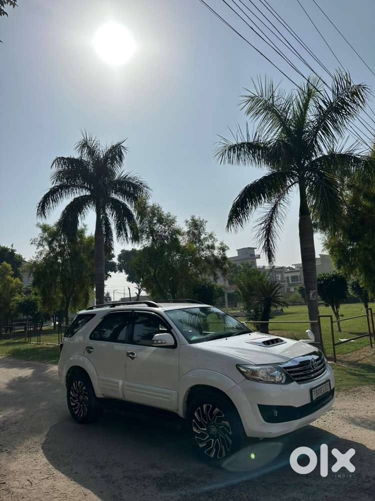 Toyota Fortuner Diesel 2012