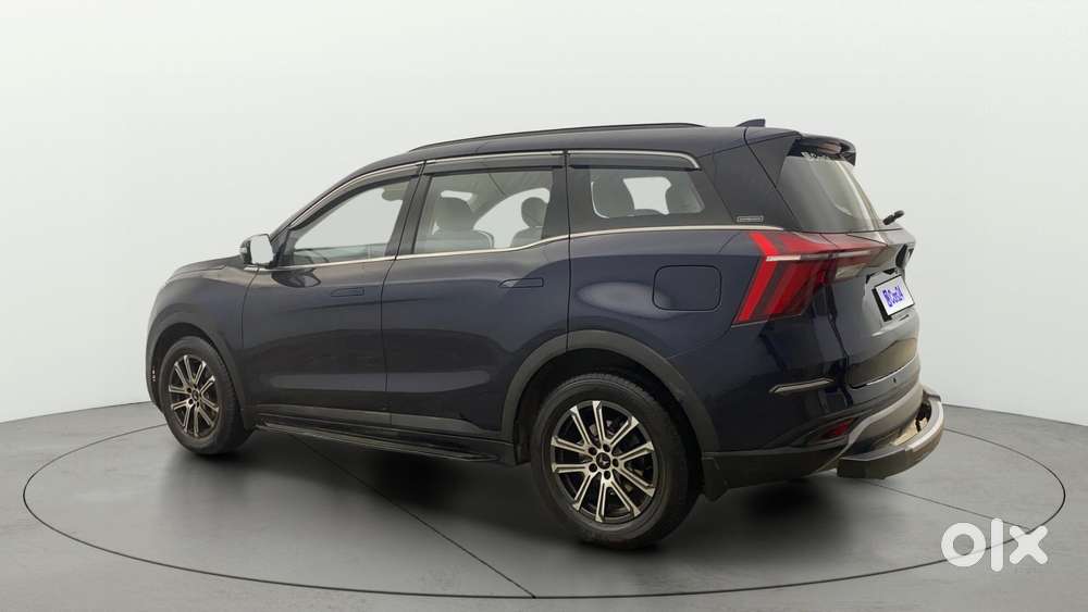 Mahindra Xuv700 2.0 Ax 7 Petrol At Str, 2024, Petrol