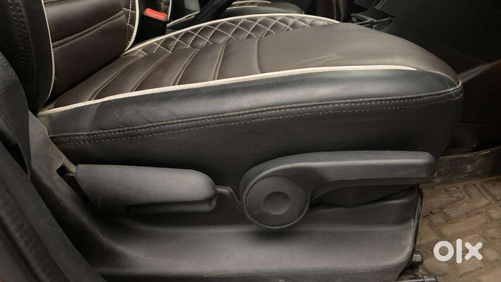 Maruti Suzuki Vitara Brezza 1.5 Zxi Plus Dual Tone, 2020, Petrol