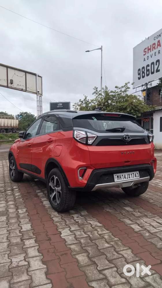 Tata Nexon 1.2 Revotron Xza Plus Premium, 2022, Petrol