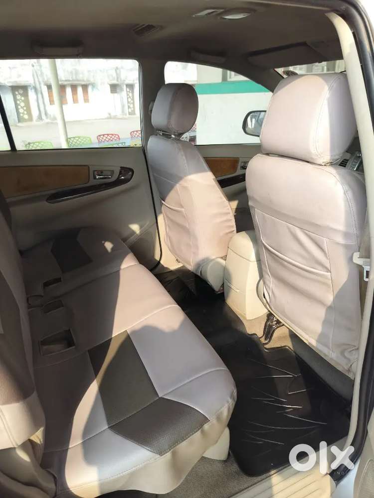 Toyota Innova 2014 Diesel Well Maintained