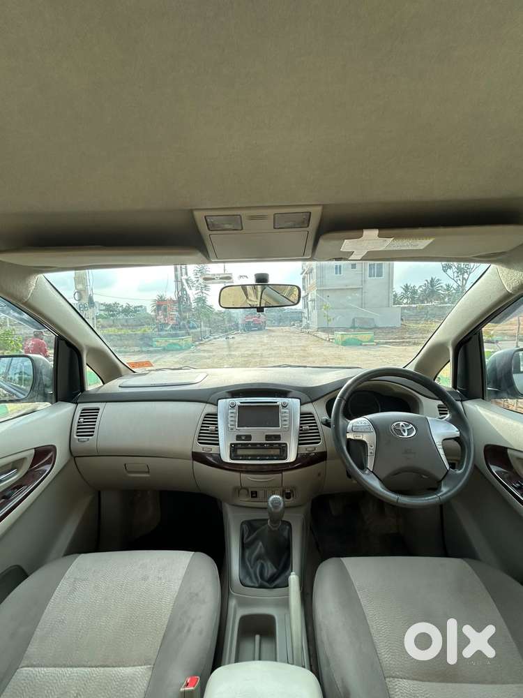Toyota Innova 2.5 Vx 8 Str Bs-iii, 2012, Diesel