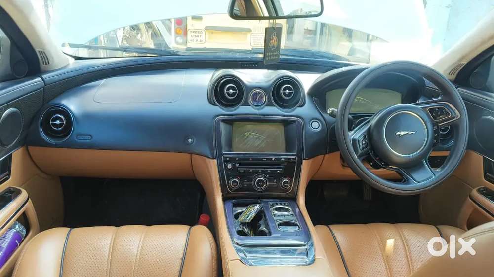 Jaguar Xj 2011 Diesel 110000 Km Driven