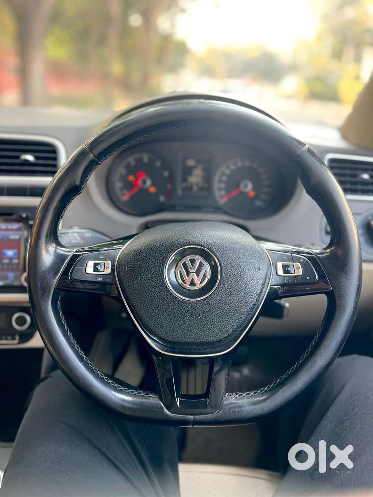 Volkswagen Vento 1.6 Highline Plus 16 Alloy, 2016, Petrol