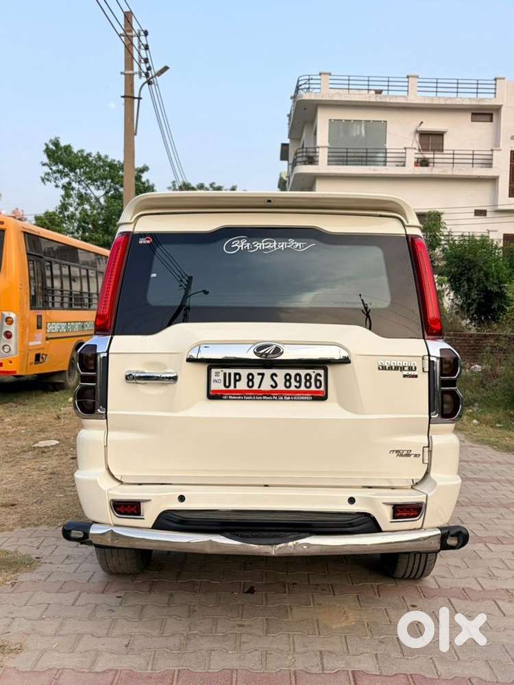 Mahindra Scorpio S5