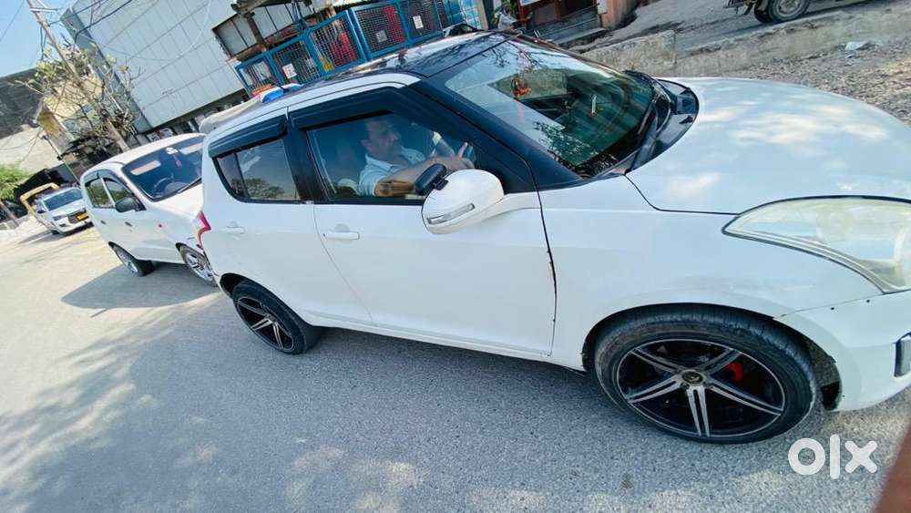 Maruti Suzuki Swift 2016 Cng & Hybrids Good Condition