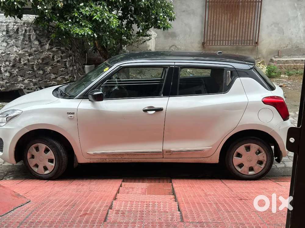 Maruti Suzuki Swift Lxi 2018