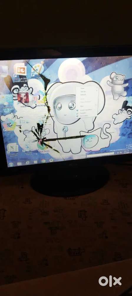 Windows 7 with xcess monitor frontech keyboard and mouse rgb