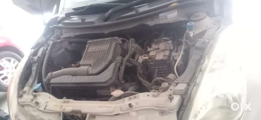 Maruti Suzuki Dzire 2014 Petrol Variant Cng Outside Fitted