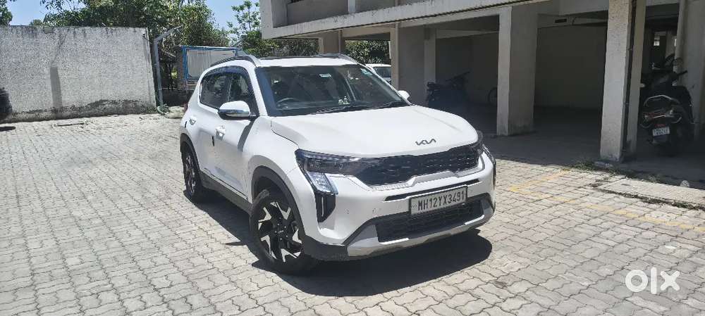 Kia Sonet 2025 Petrol 6000 Km Driven