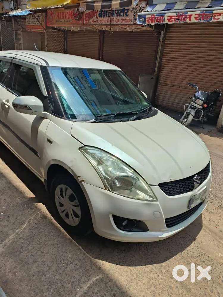 Maruti Suzuki Swift 2012, 3rd Owner Top Condition, Runing Insurance