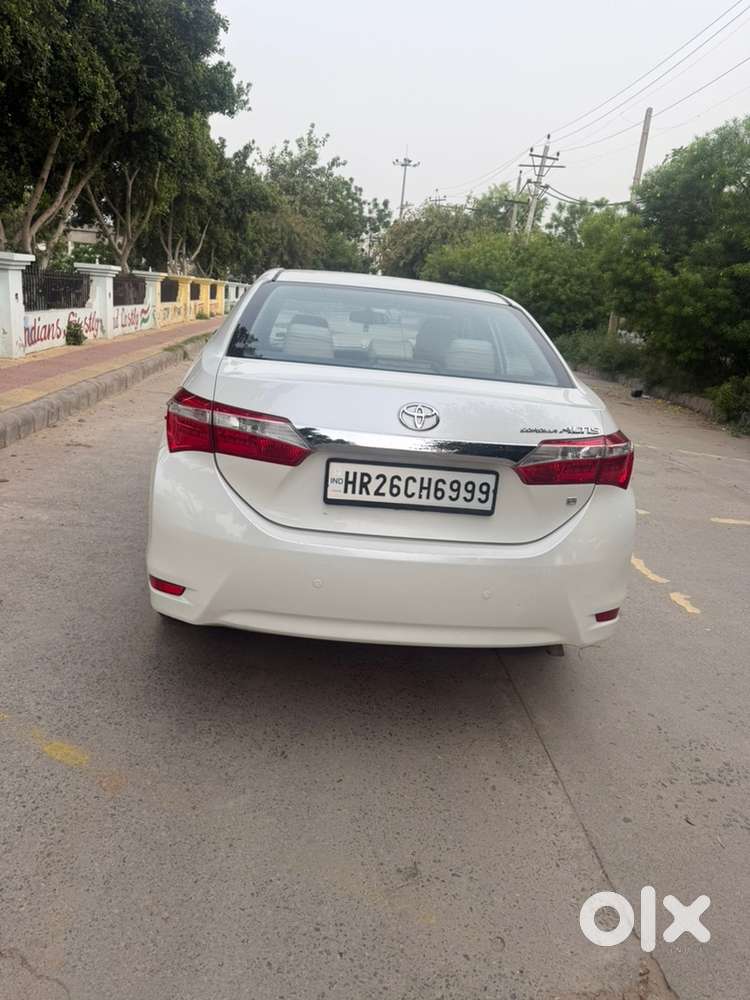 Toyota Corolla Altis 2014