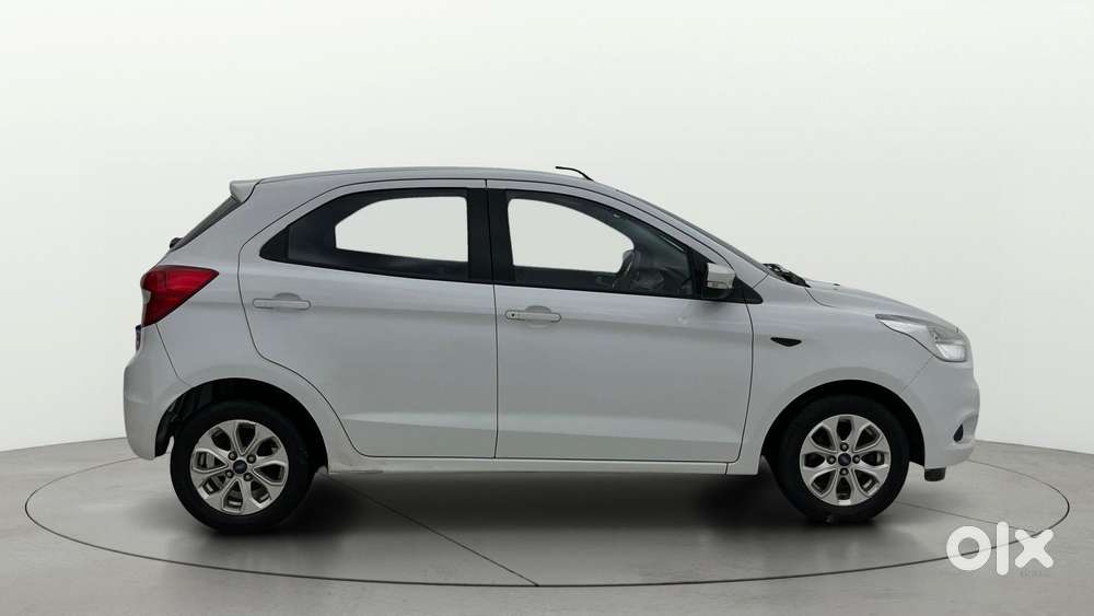 Ford Figo Petrol Titanium, 2017, Petrol