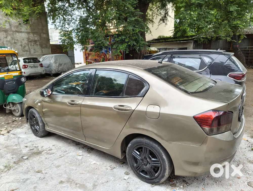 Model 2010 Registration 2030 Tak Hai Car K