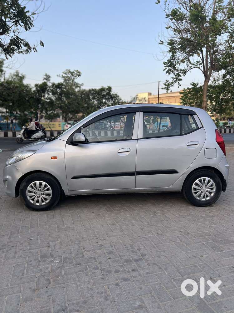 Hyundai I10 Sportz, 2014, Petrol