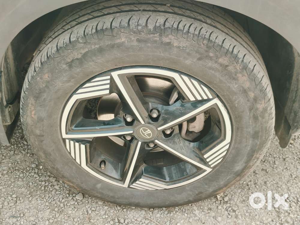 Tata Nexon 1.2 Revotron Xt, 2025, Diesel