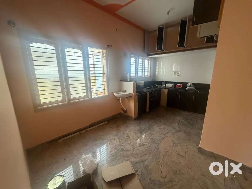 Vijayaganar 2nd stage house for rent in 1st floor north facing