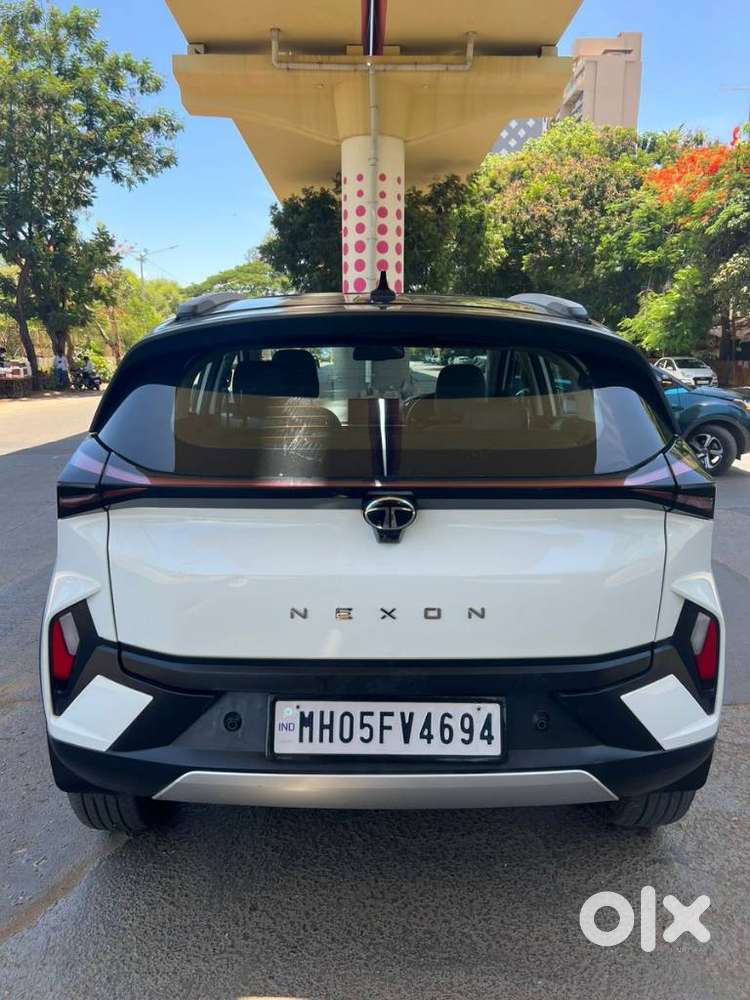 Tata Nexon Fearless Plus S Purple 1.2 Revotron Petrol 7dca Dual Tone..