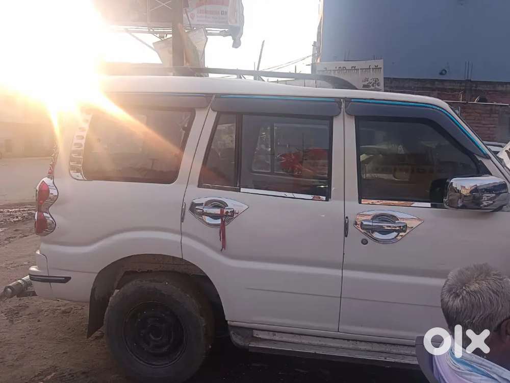 Mahindra Scorpio 2015 Diesel Well Maintained