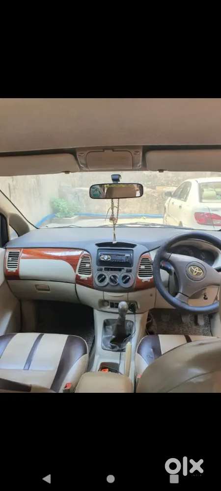 Toyota Innova Hycross 2009 Diesel 185000 Km Driven