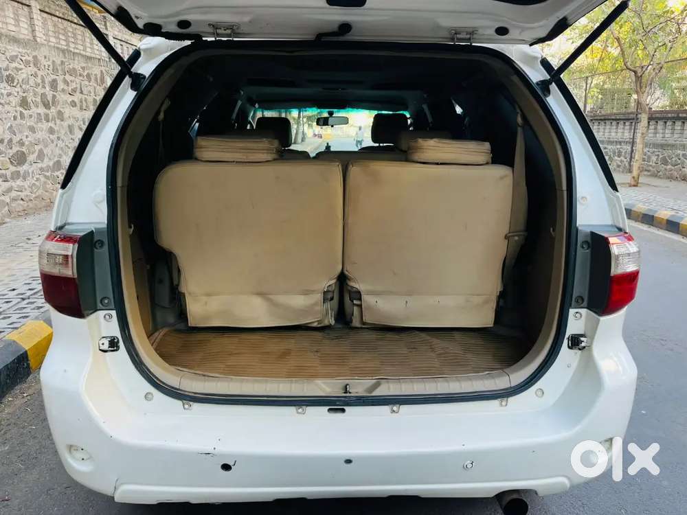 Toyota Fortuner 3.0 2011