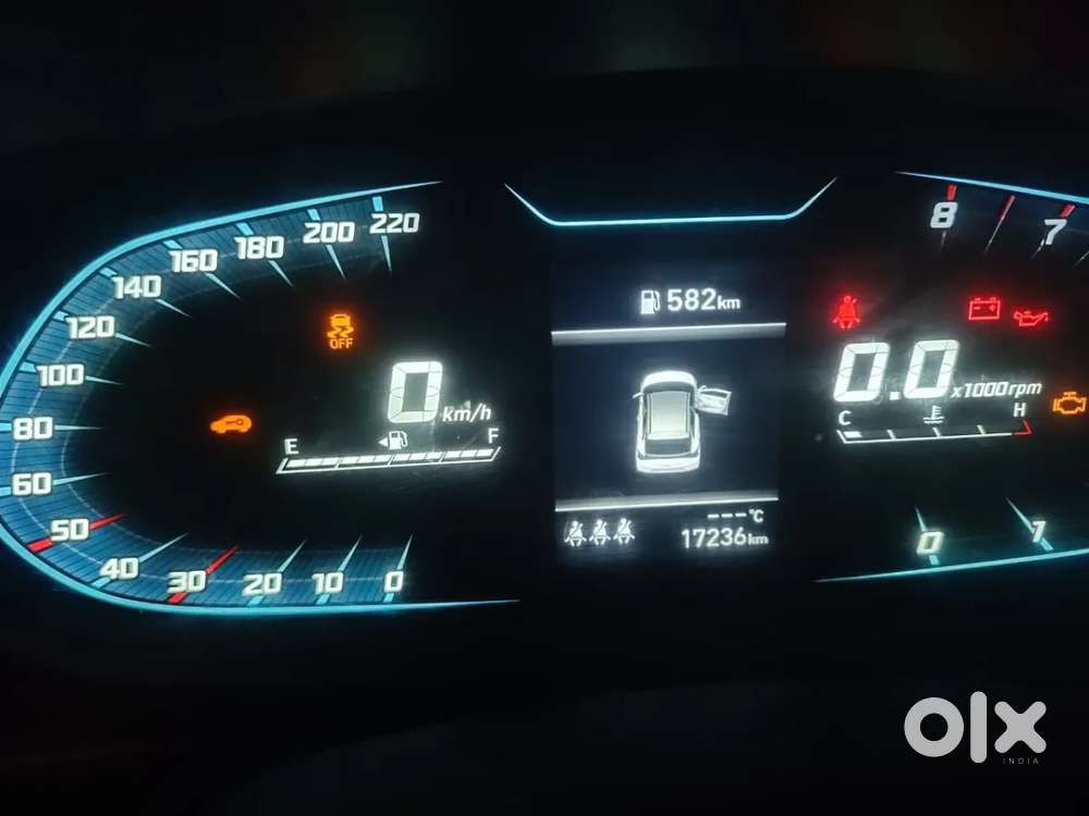 Hyundai I20 Asta (o) 1.2 Mt, 2023, Petrol