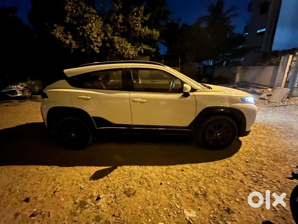 Maruti Suzuki Fronx 2025 Petrol 4000 Km Driven