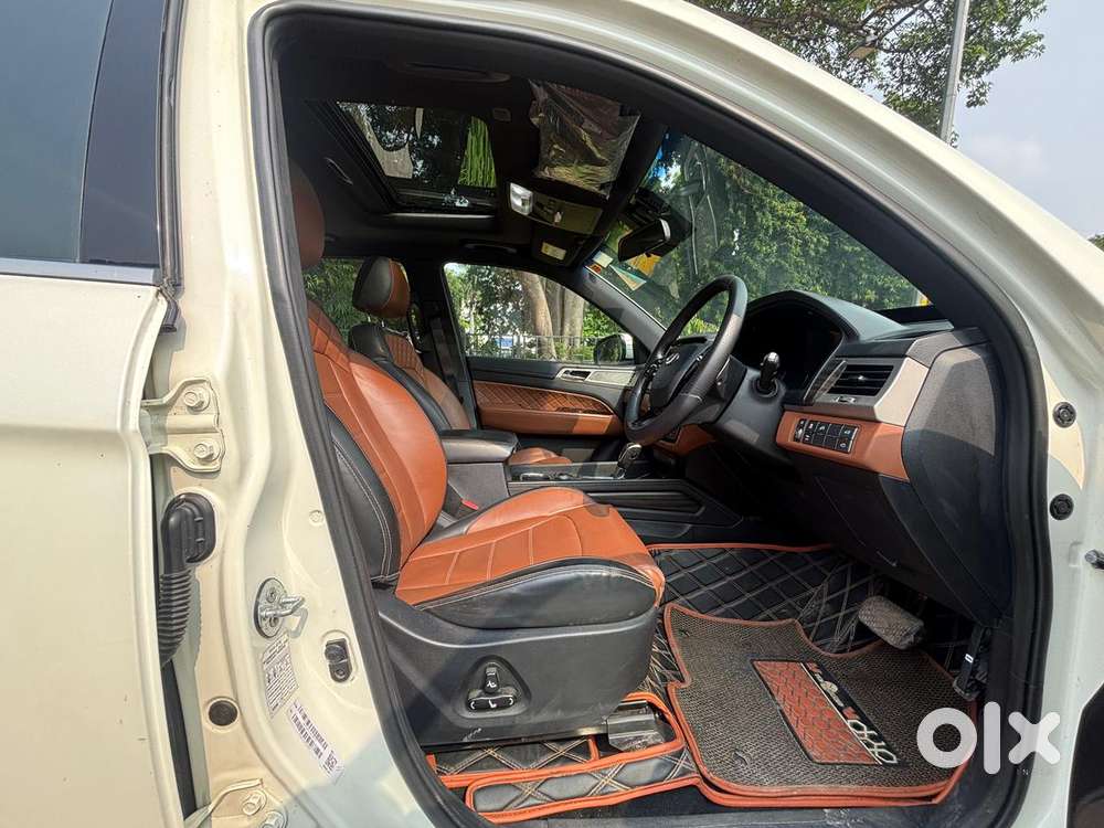 Mahindra Alturas G4 4wd At, 2019, Diesel